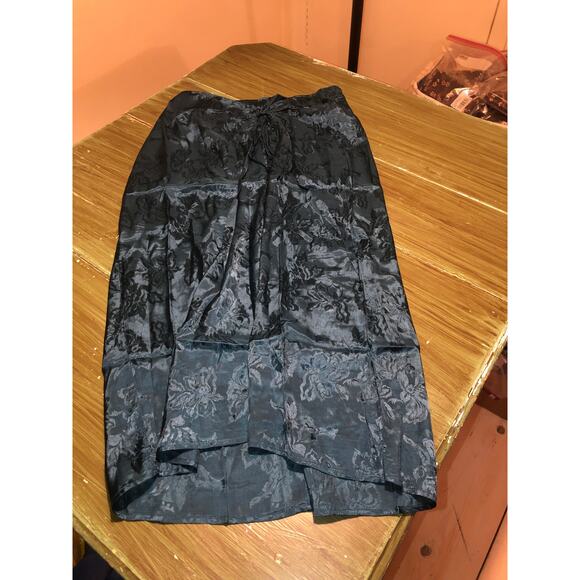 Band of the Free NWT Women's Celene Deep Teal Layered Midi Skirt - L - Picture 6 of 12